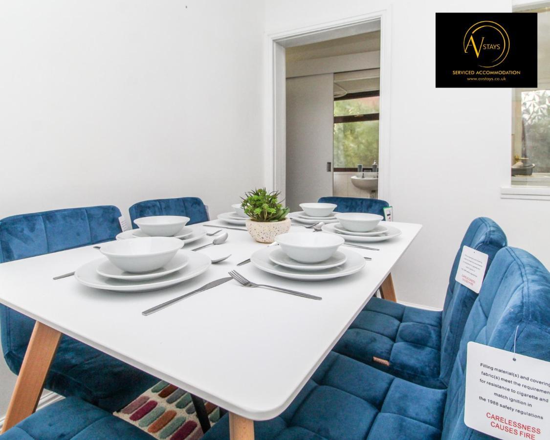 Modern House By Av Stays Short Lets & Serviced Accommodation St Helens St Helens  Zewnętrze zdjęcie