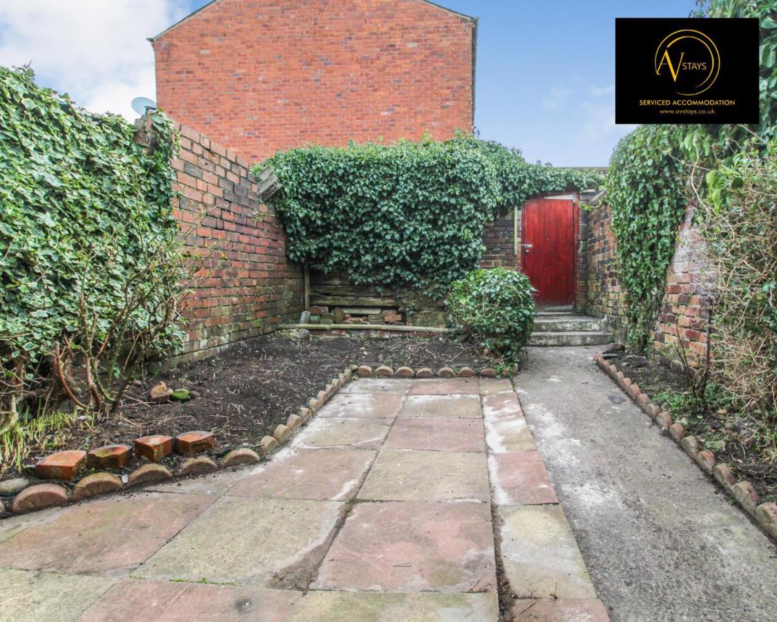 Modern House By Av Stays Short Lets & Serviced Accommodation St Helens St Helens  Zewnętrze zdjęcie